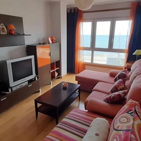 Primera Linea De Playa Con Vistas Al Mar Apartment San Ciprian (Galicia)